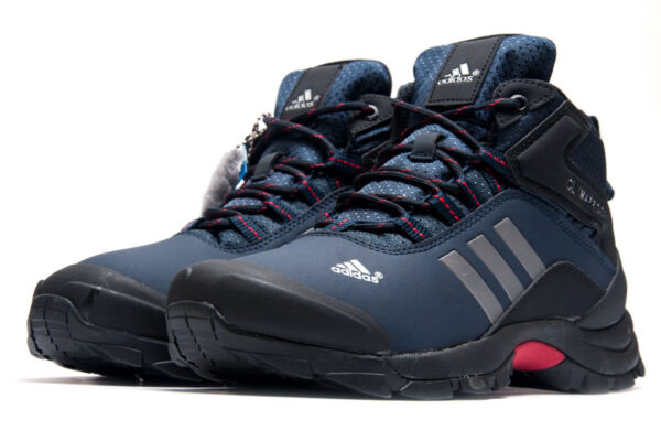 Зимние кроссовки Adidas